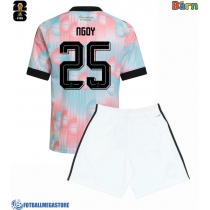 Fotballdrakt Barn Belgia Nathan Ngoy #25 Bortedraktsett VM 2026 Kortermet (+ Korte bukser)